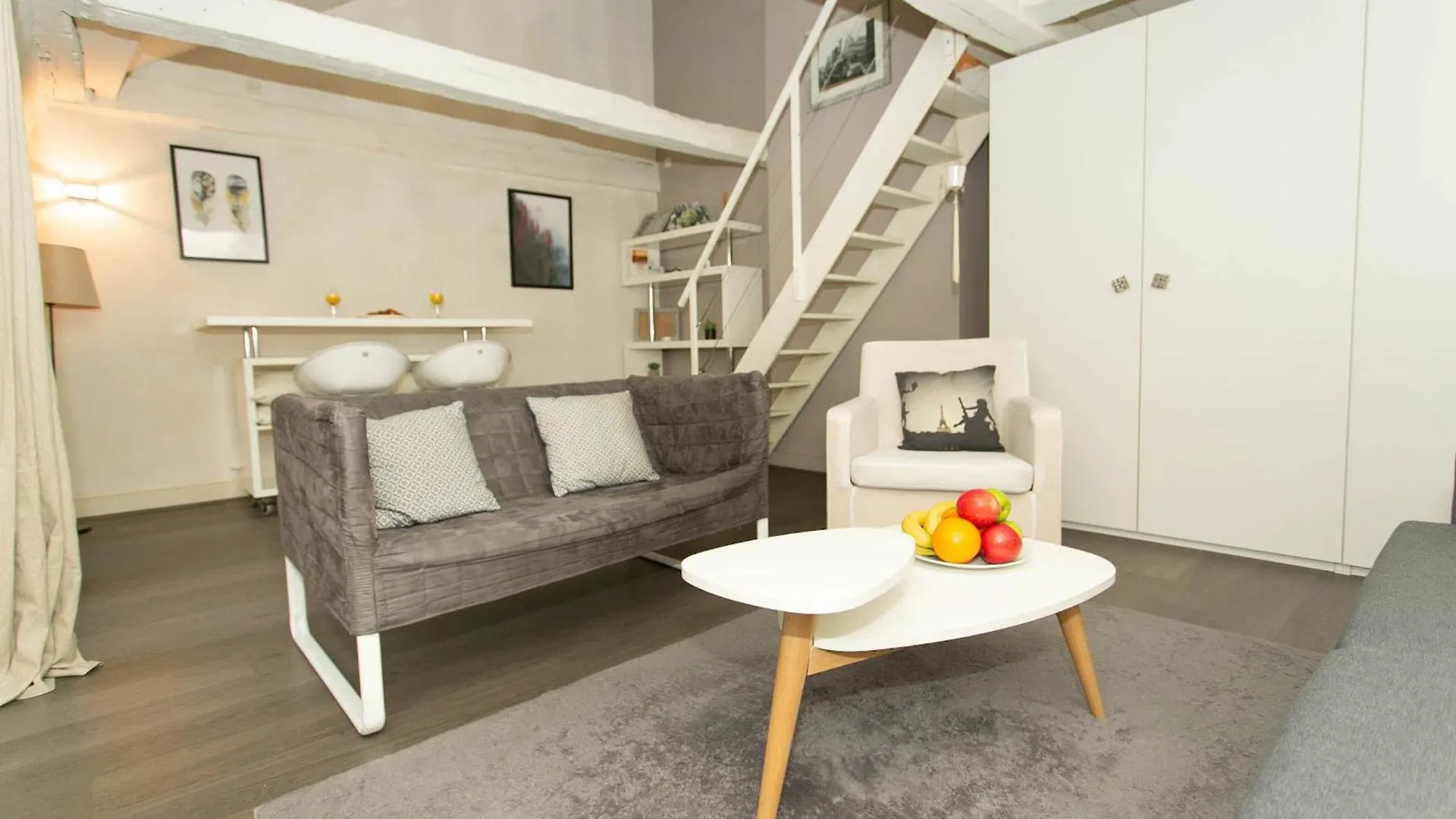 Apartment Ile Saint Louis - 1br - Cityapartmentstay Paris